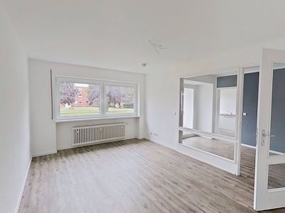 Charmante 3-Zimmer-Erdgeschosswohnung mit LOGGIA und EBK