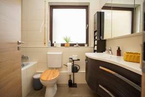 Moderne 3-Zimmer-Wohnung mit Loggia in Neu-Ulm – Die vollständige Adresse der Immobilie erhältst du vom Anbieter., 89231 Neu-Ulm – Vorschaubild 11