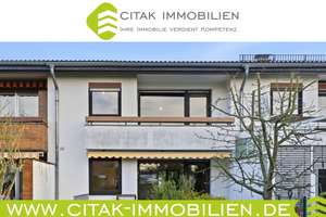 Reihenmittelhaus mit Terrasse, Loggia und Garage in Köln-Seeberg