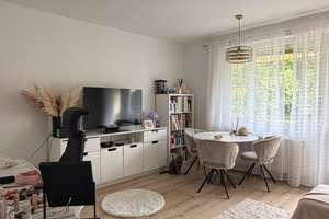Wohnen mit Charakter: 2-Zimmer-Wohnung in Lichterfelde – Die vollständige Adresse der Immobilie erhältst du vom Anbieter., 12207 Lichterfelde, Berlin – Vorschaubild 3