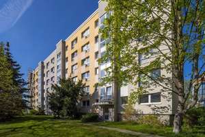 Sanierte 2 Raum-Wohnung mit Balkon! – Limbacher Weg 4, 1169 Gorbitz-Süd, Dresden – Vorschaubild 1