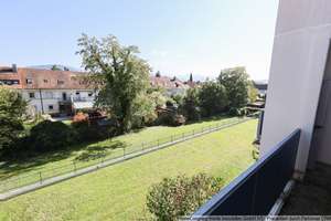 Charmante 1-Zimmer-Wohnung mit Balkon, Speicherabteil und Duplexparker in Freiburg, Haslach-Garte... – 79114 Haslach-Gartenstadt, Freiburg im Breisgau – Vorschaubild 3