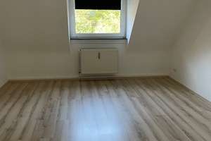 Ruhige DG Wohnung mit Küche in Essen Süd – Messelstraße 25, 45136 Huttrop, Essen – Vorschaubild 7