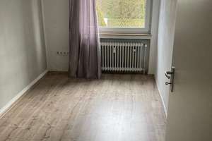 Großzügige Wohnung mit ausgebauten Kellerräumen und Terrasse in Reinshagen – Reinshagener Str. 106, 42857 Reinshagen, Remscheid – Vorschaubild 12