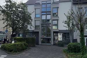 Ausgezeichnete Lage in Schlebusch - 2 Zimmerwohnung mit Balkon und Aufzug