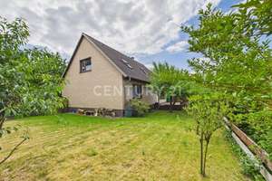 Burgdorf Weststadt - Wohnhaus mit viel Platz, Keller und großzügigem Garten – Die vollständige Adresse der Immobilie erhältst du vom Anbieter., 31303 Burgdorf – Vorschaubild 2