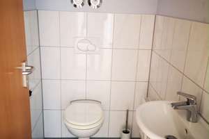 Zentrumsnahe 3-Zimmer-Wohnung mit Balkon & großer Dachterrasse  in unmittelbarer Nähe zum Salonwald – Alt-Württemberg-Allee 79, 71638 Süd, Ludwigsburg – Vorschaubild 9