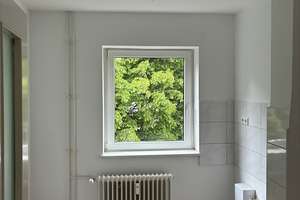 Zentral. Hell. Bezugsfertig – 3 Zimmer mit Balkon im Herzen der Stadt – Hasenwinkel 21a, 38226 Lebenstedt, Salzgitter – Vorschaubild 3