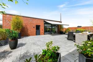 Ein Zuhause der Extraklasse – stilvolle Endetage mit traumhafter Dachterrasse in Hamburg-Harburg