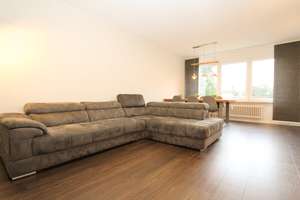 Exklusiv saniert: Tolle EG 4-Zimmer ETW mit TG Stellplatz & Küche im Grünen... 863 Euro Monatsrate* – Die vollständige Adresse der Immobilie erhältst du vom Anbieter., 75181 Eutingen, Pforzheim – Vorschaubild 2