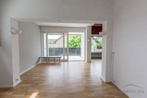 großzügige Maisonette-Wohnung in Wi-Frauenstein – Die vollständige Adresse der Immobilie erhältst du vom Anbieter., 65201 Frauenstein, Wiesbaden – Vorschaubild 4