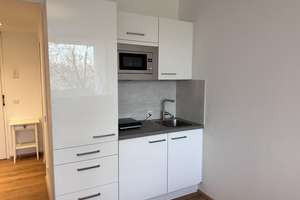 Helle 1-Zimmer-Wohnung mit Balkon — vollrenoviert, möbliert — München- Forstenried – Die vollständige Adresse der Immobilie erhältst du vom Anbieter., 81476 Forstenried, München – Vorschaubild 3