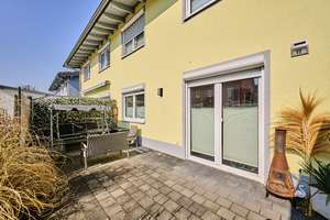 Moderne Doppelhaushälfte mit zwei Terrassen und Garten in ruhiger Wohnlage. – Die vollständige Adresse der Immobilie erhältst du vom Anbieter., 94315 Alburg, Straubing – Vorschaubild 22