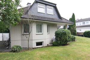 Charmanter 2-Fam. Winkelbungalow, hell und gepflegt – Mozartstrasse 6, 30900 Wedemark – Vorschaubild 1