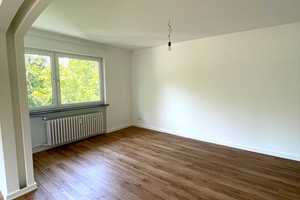 Charmante 2-Zimmer-Wohnung mit großem Balkon inkl. EBK in ruhiger Lage von Wiesbaden – Am Melonenberg 8, 65187 Wiesbaden – Vorschaubild 3