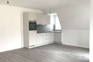 Tolle 2 Zimmer-Wohnung mit Balkon, Einbauküche wartet auf Sie! – Semmelweisstraße 22, 12524 Altglienicke, Berlin – Vorschaubild 5