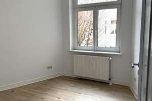 Umfassend saniert mit Balkon, Wanne und großer Dusche im Bad – Schäfferstraße 24, 39112 Leipziger Straße, Magdeburg – Vorschaubild 5
