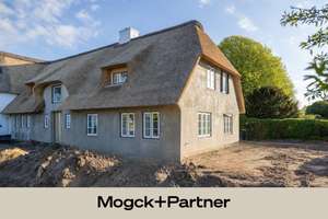Historisches Friesenhaus in Keitum. Aufwendig saniert und liebevoll designt. – Die vollständige Adresse der Immobilie erhältst du vom Anbieter., 25980 Sylt (Gemeinde) – Vorschaubild 1