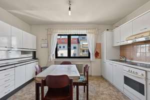 Großzügige 4-Zimmer-Wohnung mit viel Platz zum Wohlfühlen- 4 Zimmer mit Balkon, Keller & Stellplatz – Die vollständige Adresse der Immobilie erhältst du vom Anbieter., 76437 Rastatt – Vorschaubild 10