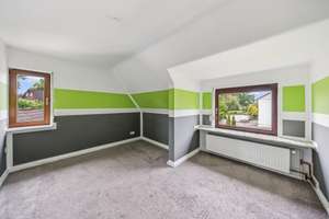 Frei verfügbar ! Gepflegtes Einfamilienhaus mit Vollkeller und Nebengebäude & Garage für 2 Fahrzeuge – Die vollständige Adresse der Immobilie erhältst du vom Anbieter., 22147 Rahlstedt, Hamburg – Vorschaubild 13
