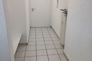 Schöne, geräumige 2 Zimmer-Wohnung mit 2 Balkone mit Sicht über Wiesbaden mit Einbauküche – Die vollständige Adresse der Immobilie erhältst du vom Anbieter., 65185 Mitte, Wiesbaden – Vorschaubild 12
