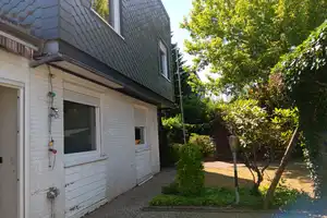 Wunderschöne 4-Zimmer-Doppelhaushälfte in Bremen Habenhausen mit Garten u. Garage – Bremen – Vorschaubild 10