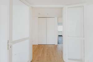 EIN RÜCKZUGSORT ÜBER DEN DÄCHERN – HELLE 2-ZIMMER-WOHNUNG MIT ZWEI SONNENLOGGIEN – Die vollständige Adresse der Immobilie erhältst du vom Anbieter., 81927 Englschalking, München – Vorschaubild 10