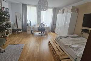 Bonn-Zentrum, 1 Zimmer; Küche, Diele, Bad 40qm in Fußgängerzone