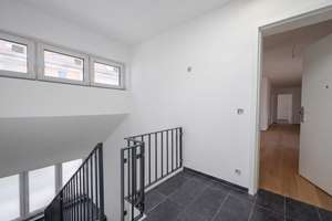 Hallo Sommer! Penthouse-Erstbezug, umlaufende Dachterrasse, bodentiefen Fenstern und Aufzug – Marbachstraße 12b, 81369 Mittersendling, München – Vorschaubild 12