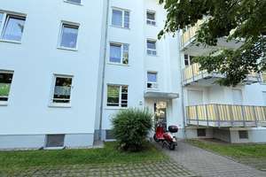 Begehrte Lage:  zentrumsnah, naturnah, gute Infrastruktur - 2-Raum-Whg. mit Balkon in Schloßchemnitz – Glauchauer Straße xxx, 9113 Schloßchemnitz, Chemnitz – Vorschaubild 2