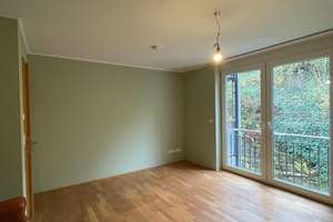 Exklusive 3-Zimmer-Wohnung mit großem Balkon, Design-Highlights und Festungsblick – Toplage Würzburg – Die vollständige Adresse der Immobilie erhältst du vom Anbieter., 97082 Steinbachtal, Würzburg – Vorschaubild 31