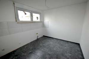 Platz für Ihre Familie: Modernisiertes 4-Zi-Reihenhaus mit Wintergarten, Garten und Garage – Die vollständige Adresse der Immobilie erhältst du vom Anbieter., 63456 Klein-Auheim, Hanau – Vorschaubild 5