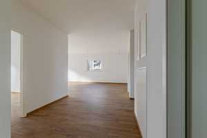 Attraktive 4-Zimmer-Wohnung für Familien und Paare – Gelnhäuser Straße 66, 63505 Langenselbold – Vorschaubild 3