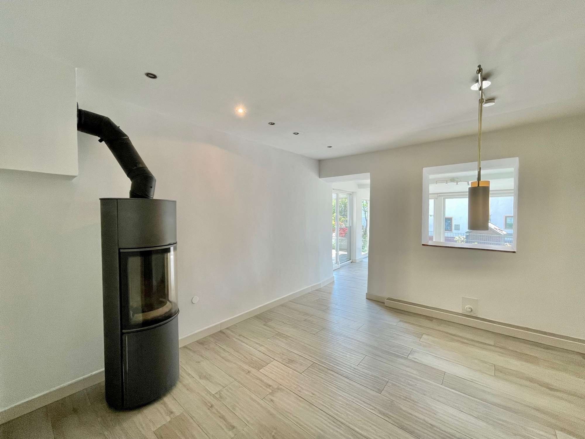 Immobilie in Aßling - Renovierte Erdgeschosswohnung mit Wärmepumpe und PV-Anlage! - Bild 1