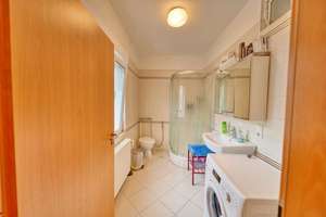 Schönes helles 3-Parteienhaushaus in Bad Godesberg / zentrale Lage, ideal als Mehrgenerationenhaus – Die vollständige Adresse der Immobilie erhältst du vom Anbieter., 53173 Alt-Godesberg, Bonn – Vorschaubild 12