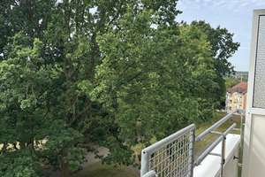 2-Zimmer-Wohnung mit Balkon sowie diversem Mobiliar kostenfrei  ab September verfügbar – Spervogelweg 26, 45279 Freisenbruch, Essen – Vorschaubild 7