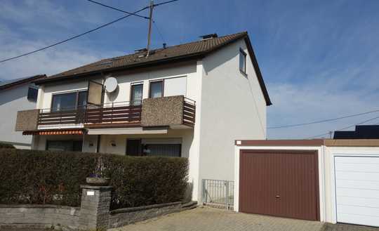 gepflegte DHH in schöner Lage mit Garten und Garage