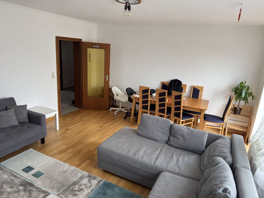 Immobilie in Tostedt - Eine gepflegte 3 Zimmer-Wohnung mit großem Balkon, Keller & Stellplatz - Bild 4