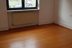 Renoviert und FREI!! max 3 Personen NAHE ZKM – Die vollständige Adresse der Immobilie erhältst du vom Anbieter., 76137 Südweststadt, Karlsruhe – Vorschaubild 4