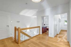 *Neuwertige Villa mit Weitblick, 9 Zimmern, Toplage und luxuriöser Ausstattung in Kümmersbruck* – Die vollständige Adresse der Immobilie erhältst du vom Anbieter., 92245 Kümmersbruck – Vorschaubild 17