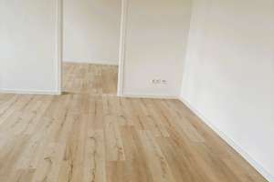 Charmante 2,5-Zimmer-Wohnung mit offenem Wohn- und Kochbereich inkl. EBK – Leipziger Platz 16, 99085 Krämpfervorstadt, Erfurt – Vorschaubild 4
