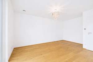 Neuwertige 5-Zimmer-Doppelhaushälfte mit KNX, PV-Anlage & Doppelgarage – Die vollständige Adresse der Immobilie erhältst du vom Anbieter., 90613 Großhabersdorf – Vorschaubild 13