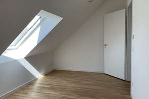3-Zimmer-Wohnung im Dachgeschoss mit Loggia
 – 51375 Schlebusch, Leverkusen – Vorschaubild 8