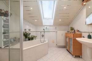 3 Zimmer, Garten, Stellplatz in Amberg-Raigering – Die vollständige Adresse der Immobilie erhältst du vom Anbieter., 92224 Raigering, Amberg – Vorschaubild 8