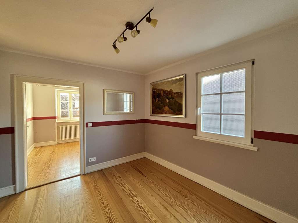 Immobilie in Rhodt unter Rietburg - Einmalige Chance in der Theresienstraße von Rhodt - Charmantes Haus plus zwei Ferienwohnungen - Bild 3