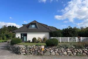 Luxuriöses Einfamilienhaus mit 8 Zimmern in Heide – Die vollständige Adresse der Immobilie erhältst du vom Anbieter., 25746 Heide – Vorschaubild 1