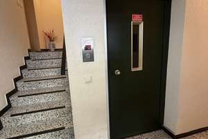 Vermietete 4 1/2- Zimmer -Wohnung mit Balkon und TG Stellplatz