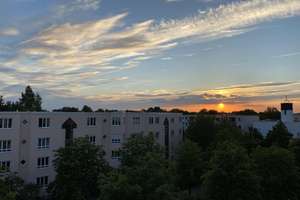 Moderne 2-Zimmer-Wohnung mit Loggia und Tiefgaragenstellplatz im Irma-Uhrbach-Carré, München – Die vollständige Adresse der Immobilie erhältst du vom Anbieter., 81739 Altperlach, München – Vorschaubild 4