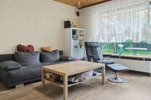 Große Südterrasse, Garten, Einliegerwohnung uvm.! Einfamilienhaus in ruhiger Lage von Aisch – Die vollständige Adresse der Immobilie erhältst du vom Anbieter., 91325 Adelsdorf – Vorschaubild 8