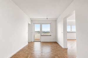 Kernsanierte 4-Zimmer-Wohnung mit Weitblick, großzügigem Grundriss & privatem TG-Stellplatz  – Die vollständige Adresse der Immobilie erhältst du vom Anbieter., 89134 Blaustein – Vorschaubild 4